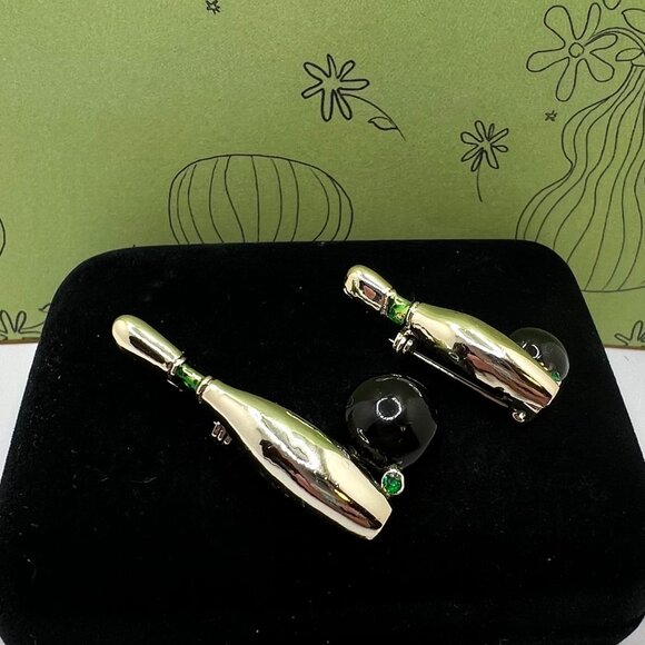 Gerrys Bowling Pin & Ball Scatter Pin Pair - Picture 3 of 5